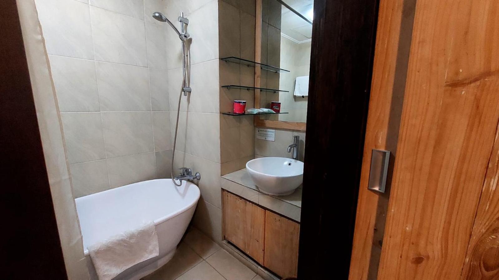 Apartemen Senayan Giacarta Esterno foto