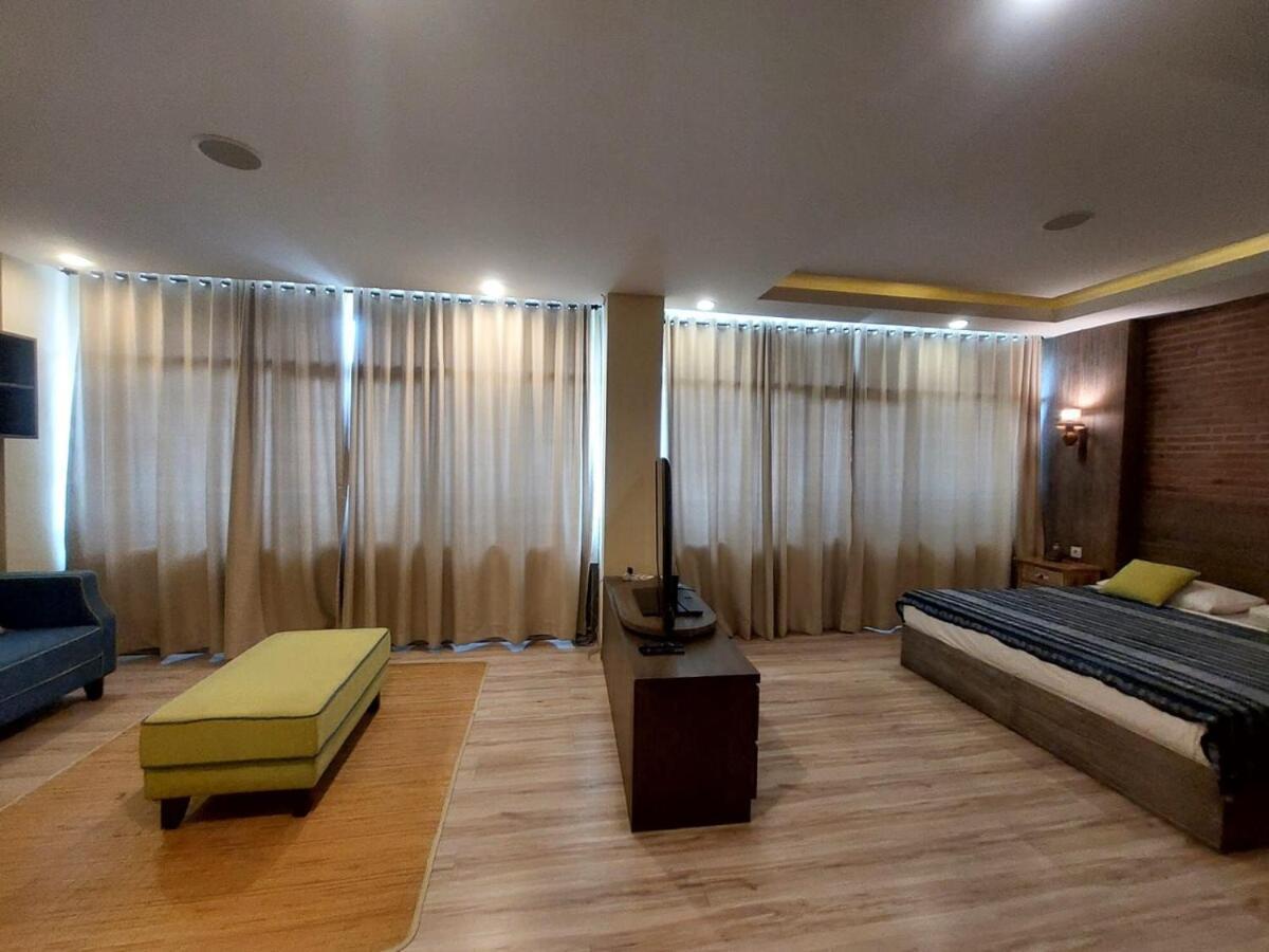 Apartemen Senayan Giacarta Esterno foto